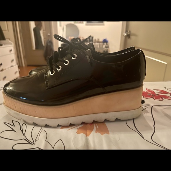 Barely Worn Aldo Blunchan Oxford Shoe SZ 7 - Picture 2 of 5